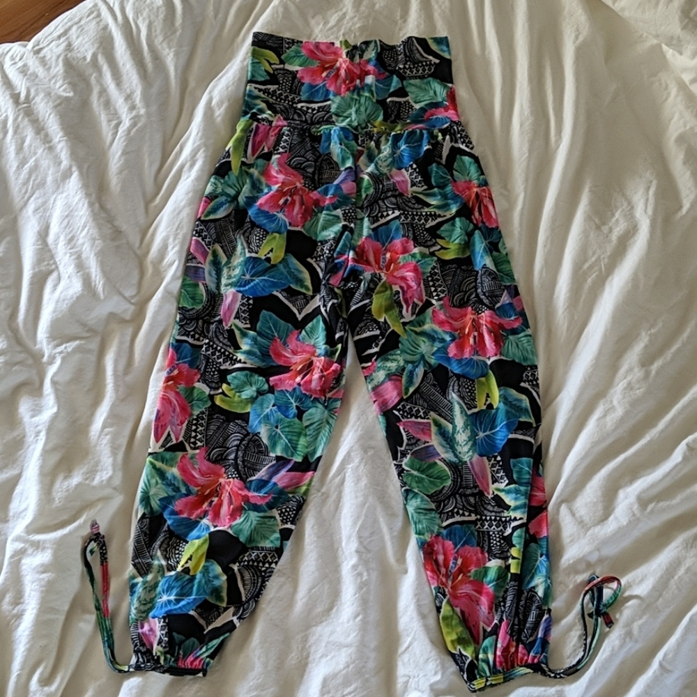 Onzie gypsy pants bright tropical print